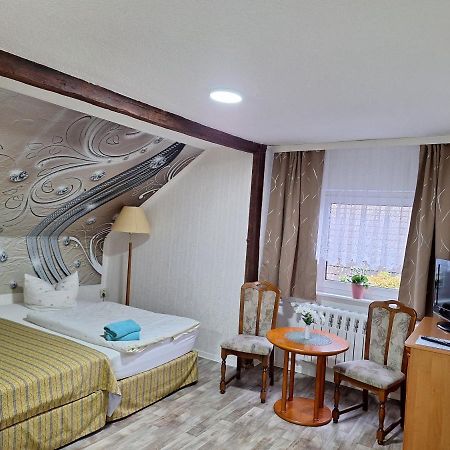 Hotel Kulturhaus Felgeleben Schönebeck Εξωτερικό φωτογραφία